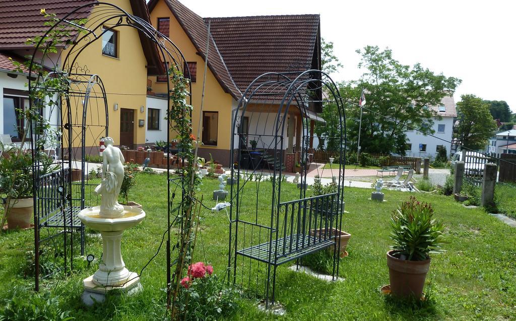 An Der Uferpromenade Hotel Leinefelde-Worbis Exterior photo